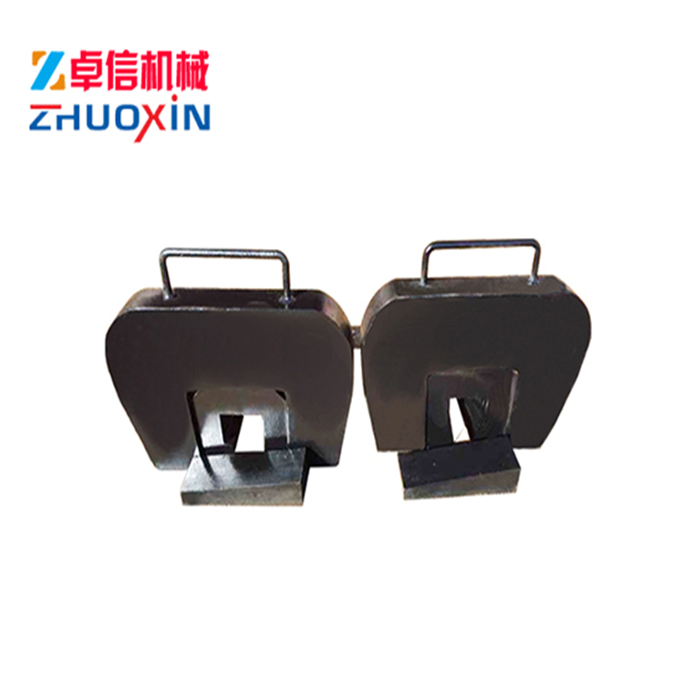 撞軌器